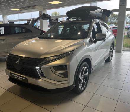 Aperçu du véhicule : MITSUBISHI ECLIPSE CROSS Eclipse Cross 2.4 MIVEC PHEV Twin Motor 4WD